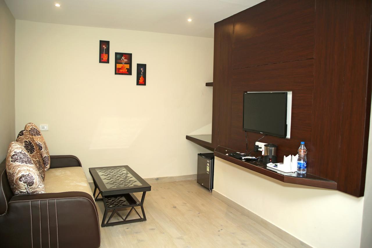 Ratlām Hotel Lavanya Palace מראה חיצוני תמונה