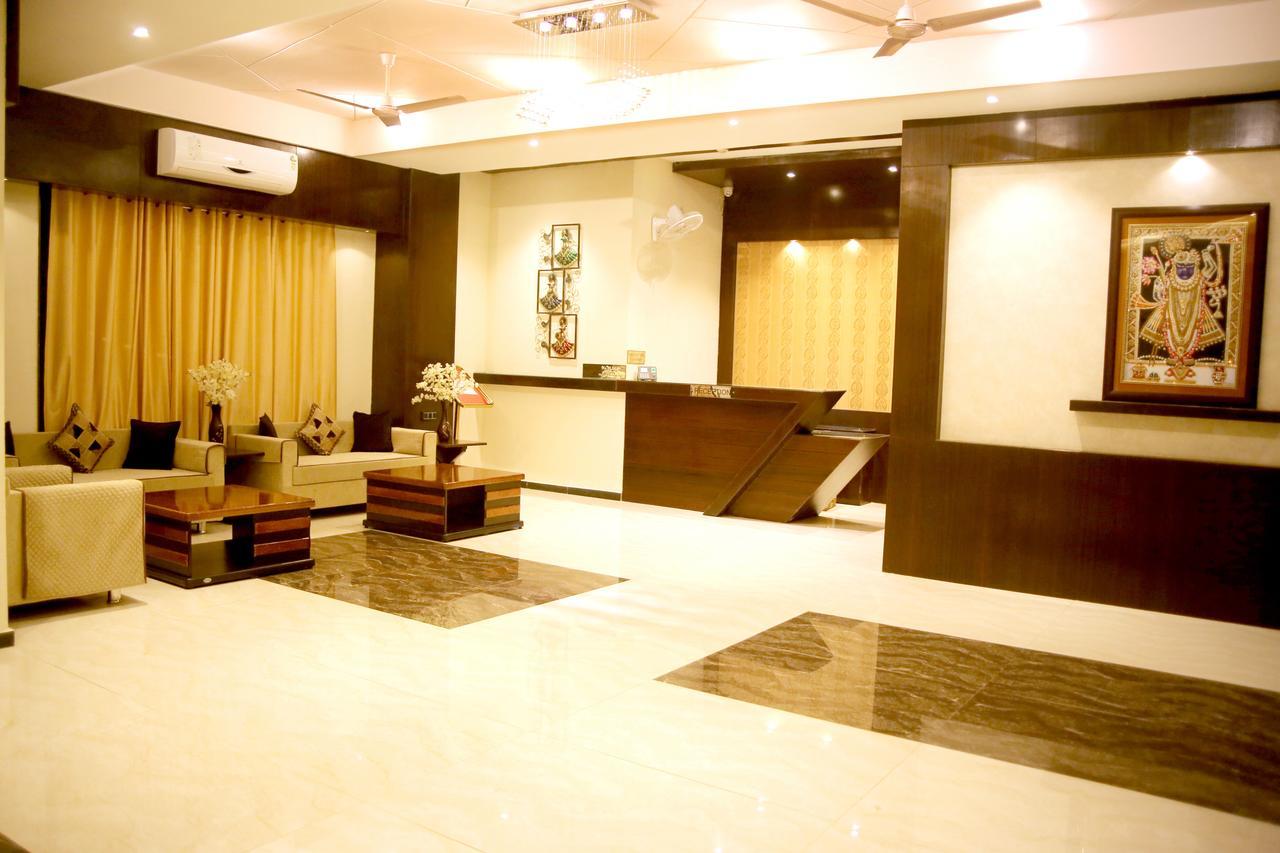 Ratlām Hotel Lavanya Palace מראה חיצוני תמונה